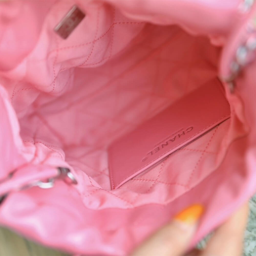 CHANEL 22 MINI HANDBAG - Image 9