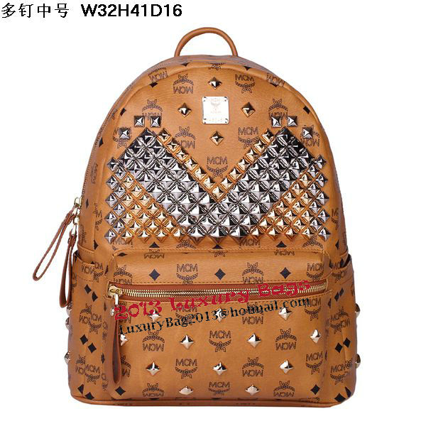 MCM Medium Stark Front Studs Backpack MC4238 Wheat MCM Medium Stark Front Studs Backpack MC4238 Wheat