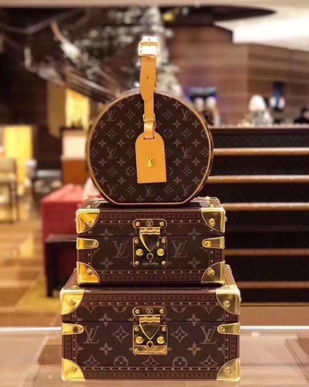 Louis Vuitton Monogram Canvas PETITE BOITE CHAPEAU M43514 Louis Vuitton Monogram Canvas PETITE BOITE CHAPEAU M43514