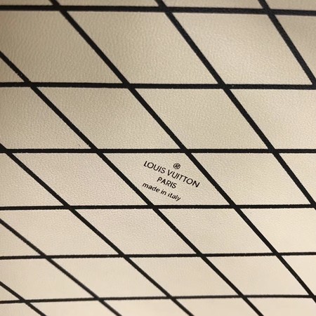 Louis Vuitton Monogram Canvas PETITE BOITE CHAPEAU M43514 Louis Vuitton Monogram Canvas PETITE BOITE CHAPEAU M43514