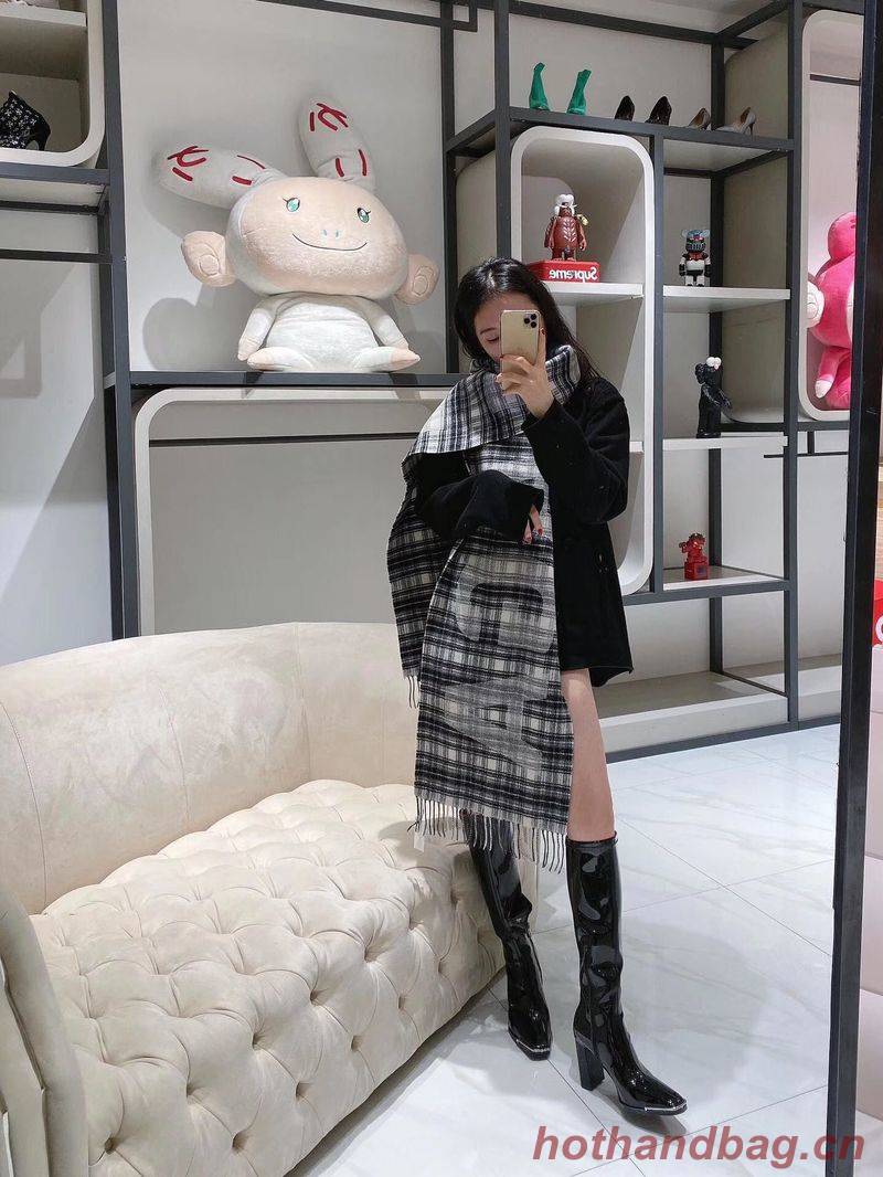 Balenciaga Scarf BG01563 Balenciaga Scarf BG01563