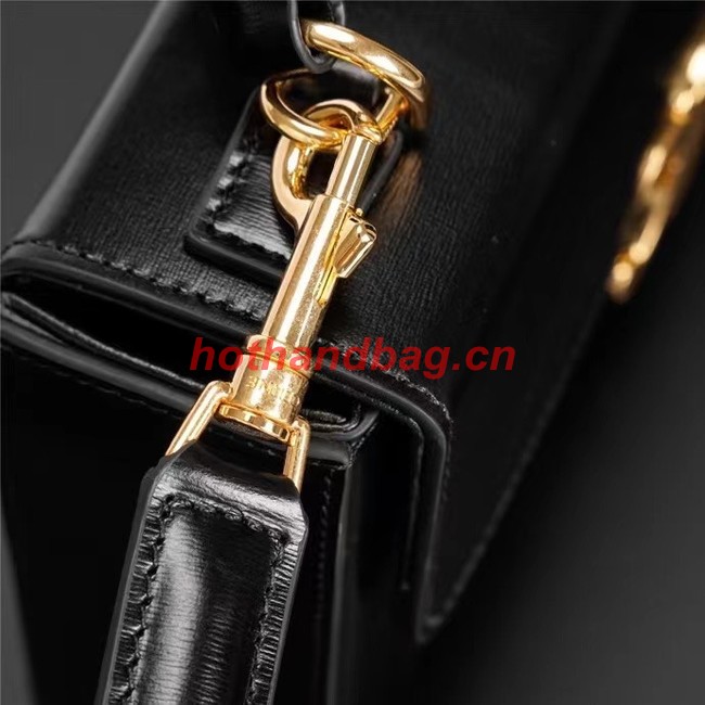 Celine SMALL CUIR TRIOMPHE IN SMOOTH CALFSKIN 199992 BLACK