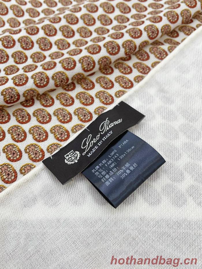 Loro Piana Scarf LPC00022 Loro Piana Scarf LPC00022