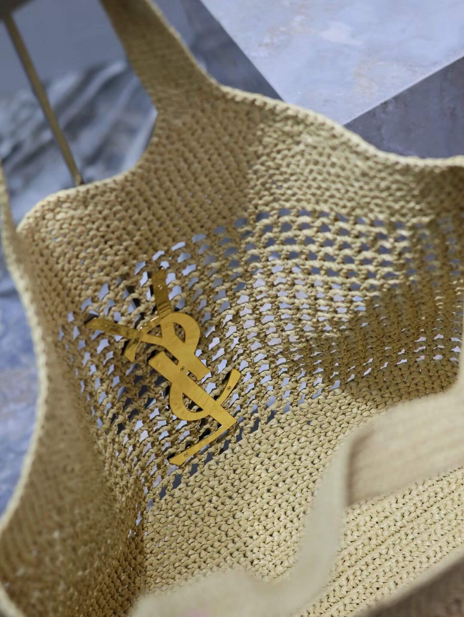 Yves Saint Laurent ICARE IN RAFFIA 698651 Apricot Yves Saint Laurent ICARE IN RAFFIA 698651 Apricot