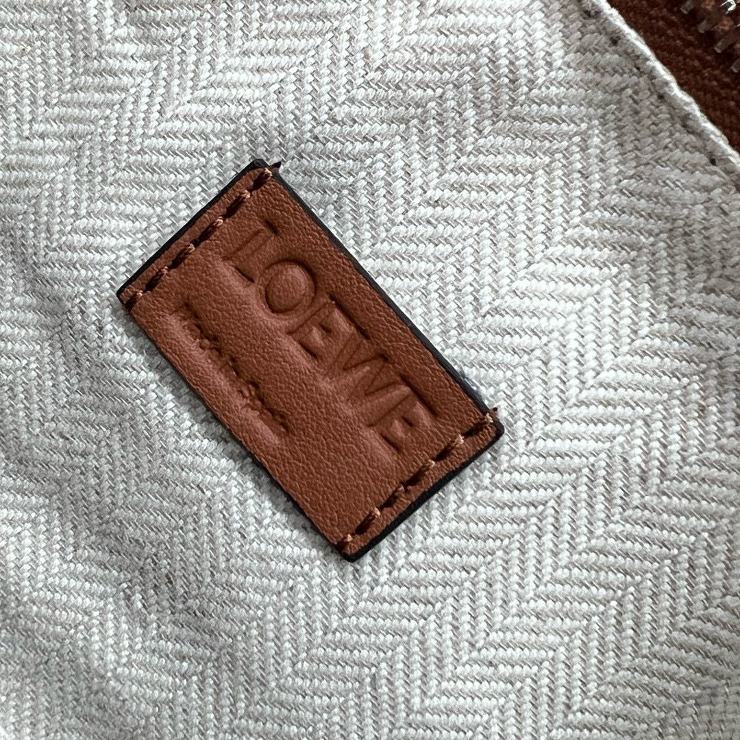 Loewe Medium Puzzle Bag Original Leather 62329 brown Loewe Medium Puzzle Bag Original Leather 62329 brown