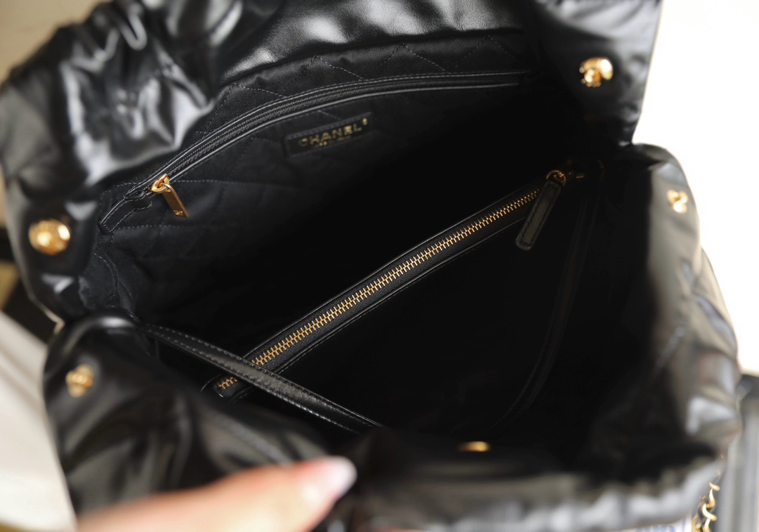 CHANEL 22 HANDBAG AS3260 Black&white CHANEL 22 HANDBAG AS3260 Black&white