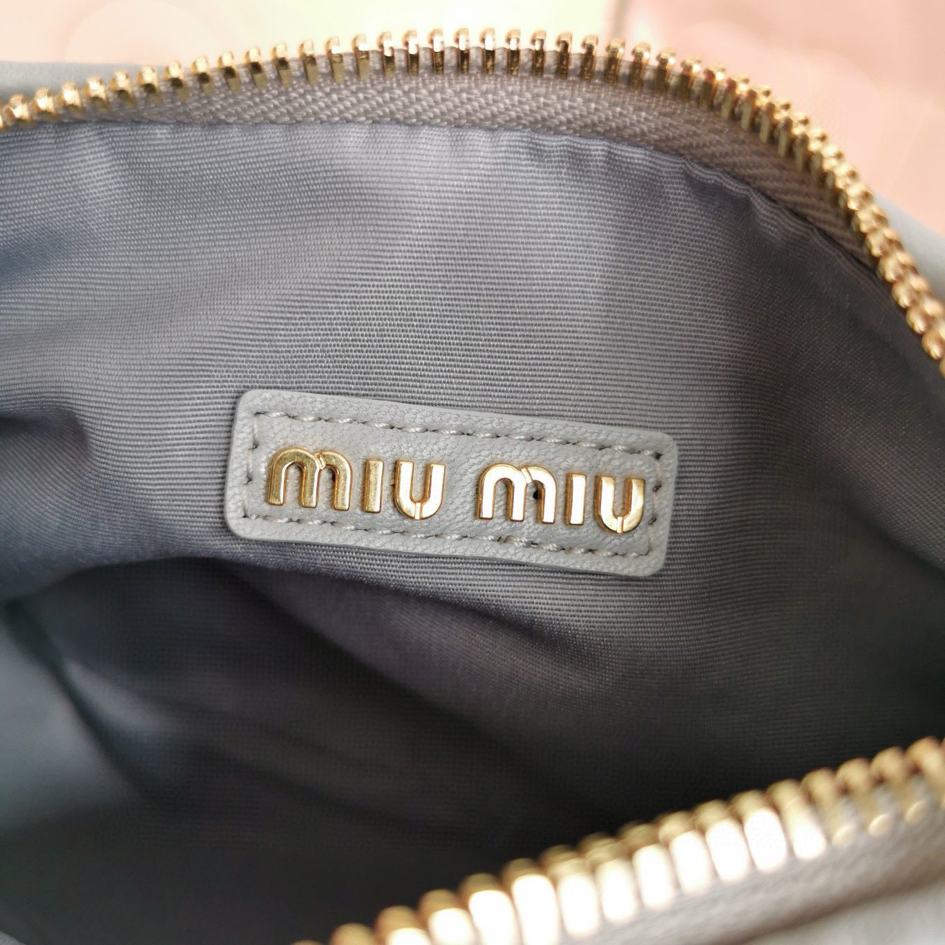 Miu Miu Wander Matelasse Original Sheepskin Bag 5BC125 Grey Miu Miu Wander Matelasse Original Sheepskin Bag 5BC125 Grey