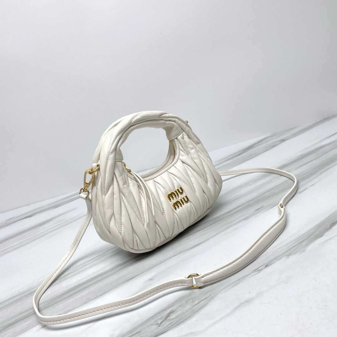 Miu Miu Wander Matelasse Original Sheepskin Mini Bag 5BP078 White Miu Miu Wander Matelasse Original Sheepskin Mini Bag 5BP078 White