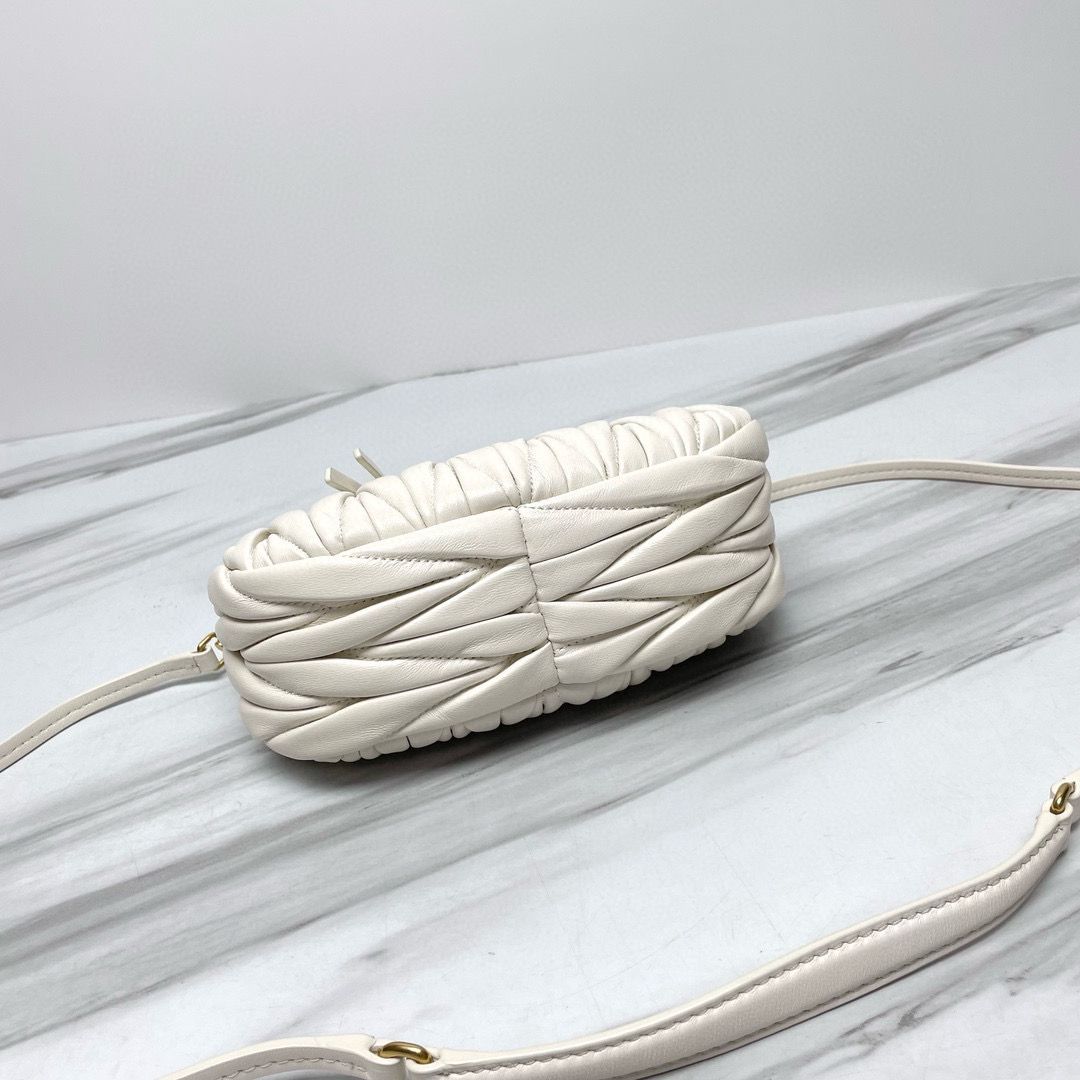 Miu Miu Wander Matelasse Original Sheepskin Mini Bag 5BP078 White Miu Miu Wander Matelasse Original Sheepskin Mini Bag 5BP078 White