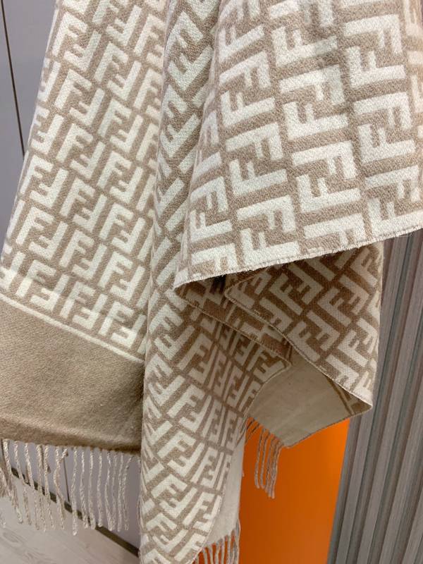 Fendi Cloak FDC00130 Fendi Cloak FDC00130