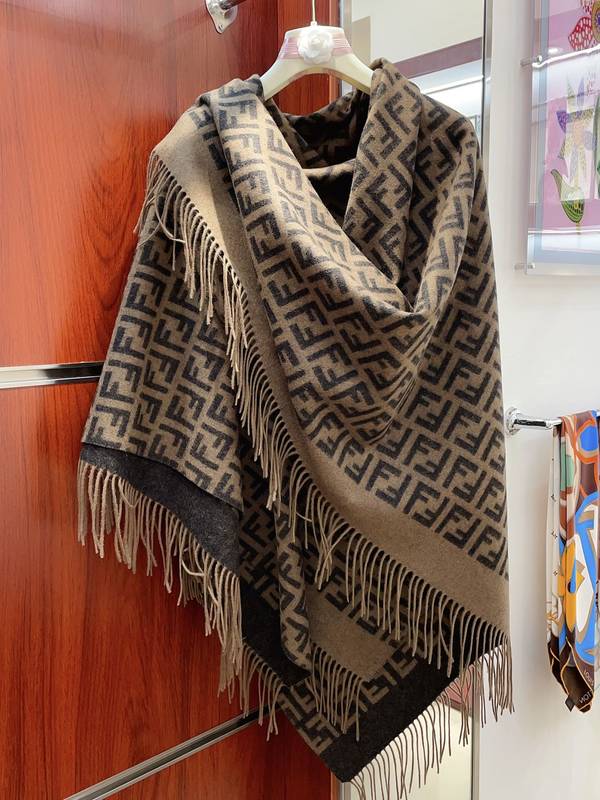 Fendi Cloak FDC00133 Fendi Cloak FDC00133