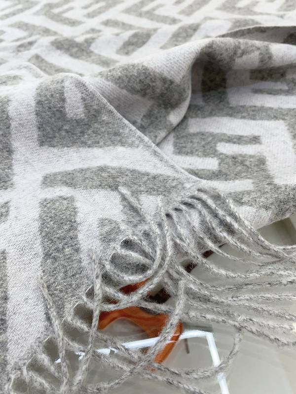 Fendi Cloak FDC00139 Fendi Cloak FDC00139