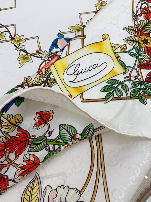 Gucci Scarf GUC00372 Gucci Scarf GUC00372