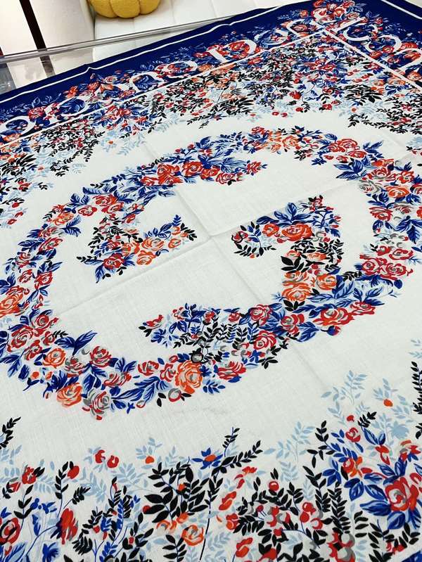 Gucci Scarf GUC00391 Gucci Scarf GUC00391