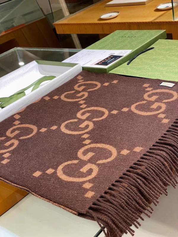 Gucci Scarf GUC00403 Gucci Scarf GUC00403