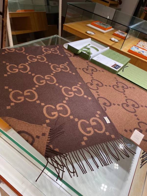 Gucci Scarf GUC00403 Gucci Scarf GUC00403