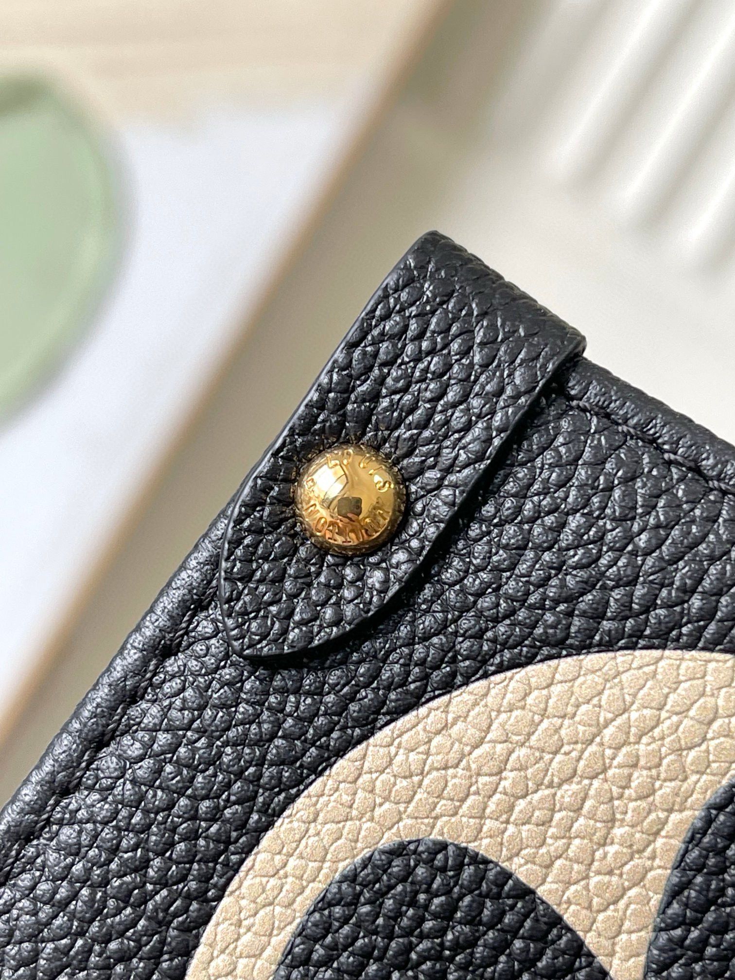 Louis Vuitton ONTHEGO Original Leather GM M45945 Black Louis Vuitton ONTHEGO Original Leather GM M45945 Black