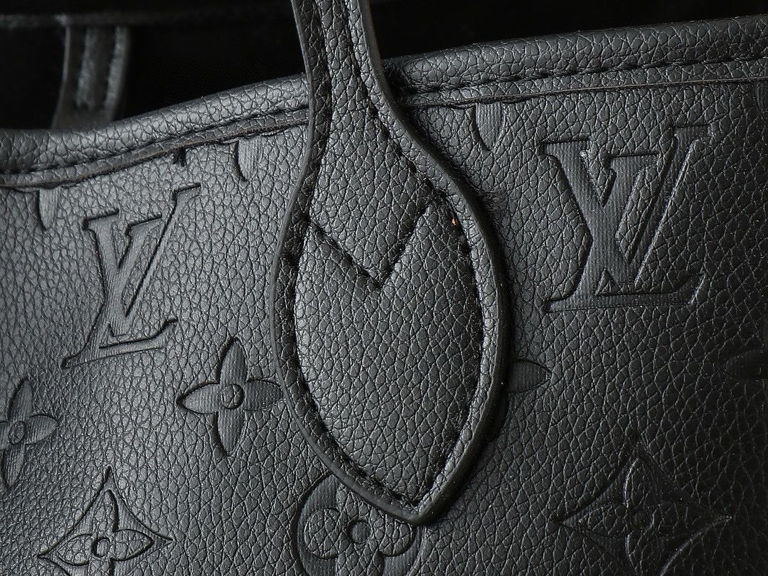 Louis Vuitton LV x TM Neverfull MM M13675 Black Louis Vuitton LV x TM Neverfull MM M13675 Black