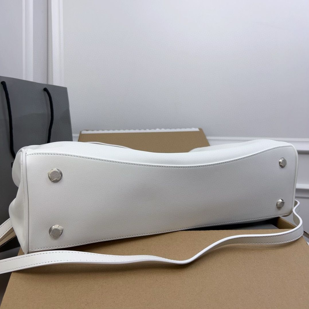 Balenciaga Rodeo Handbag Large smooth calfskin 795459 White Balenciaga Rodeo Handbag Large smooth calfskin 795459 White