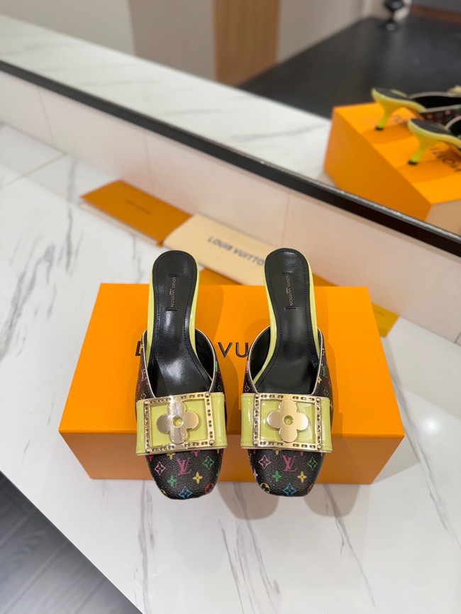 Louis Vuitton Slippers 45001-4