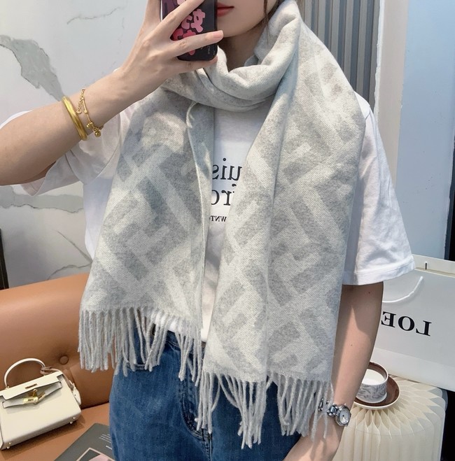Fendi FF classic pattern cashmere scarf XT260