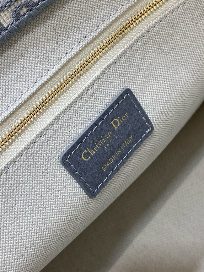 Medium Dior Book Tote Dior Oblique Embroidery and Calfskin M1324CZ-3