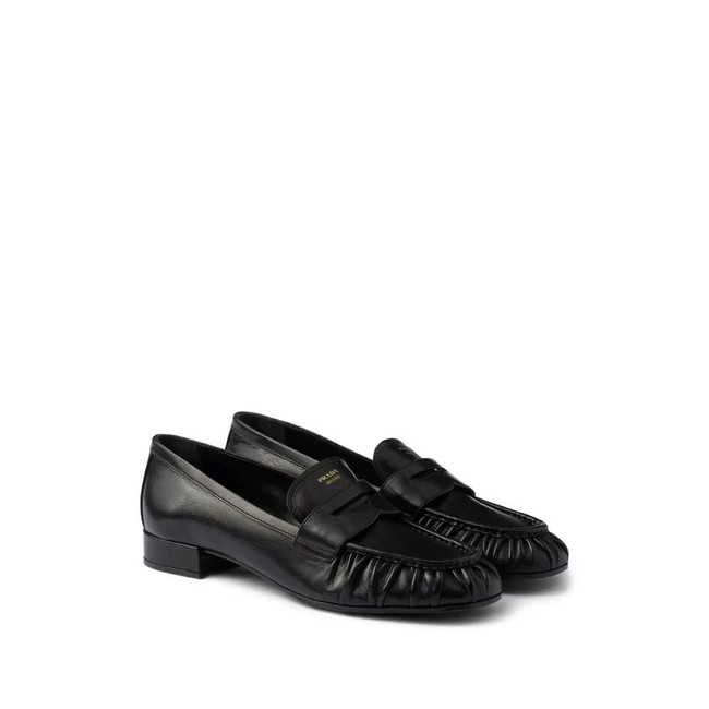 Prada leather loafers 21071-7