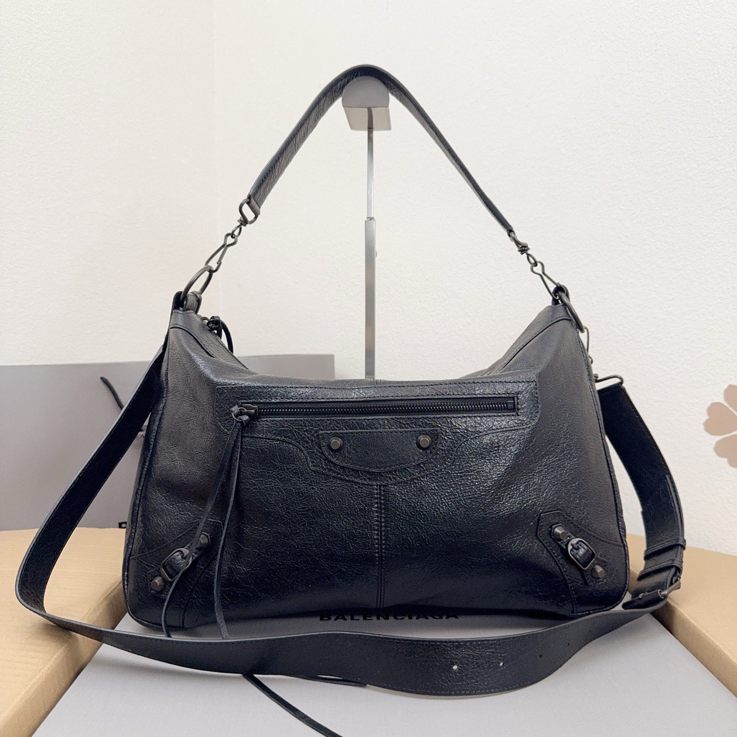 Balenciaga Original Leather Handbag 2185 Black Balenciaga Original Leather Handbag 2185 Black