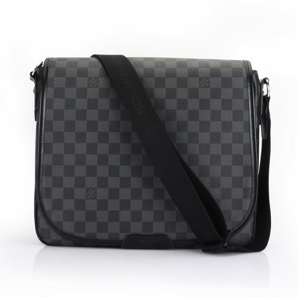 Louis Vuitton Damier Graphite Canvas Daniel MM N58029 Louis Vuitton Damier Graphite Canvas Daniel MM N58029